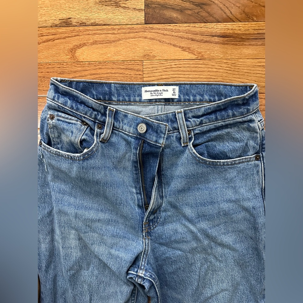 Abercrombie Blue Women's Jeans - Picture 2 of 4